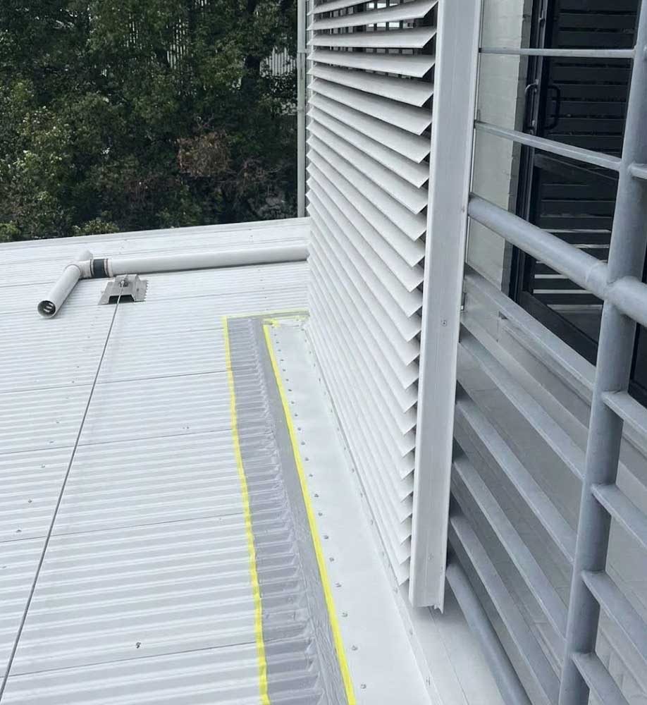 Metal Roof Waterproofing