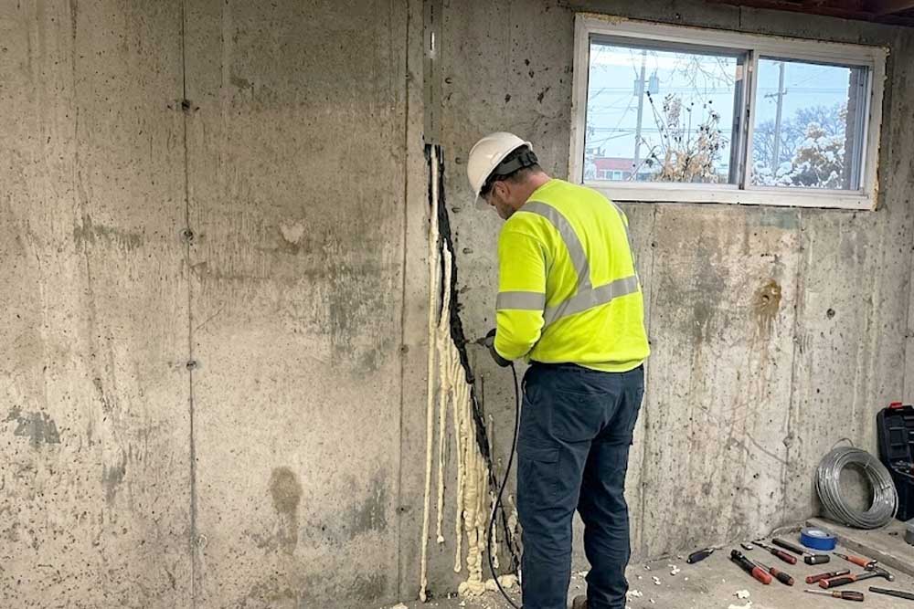 polyurethane-injection-residential-basement