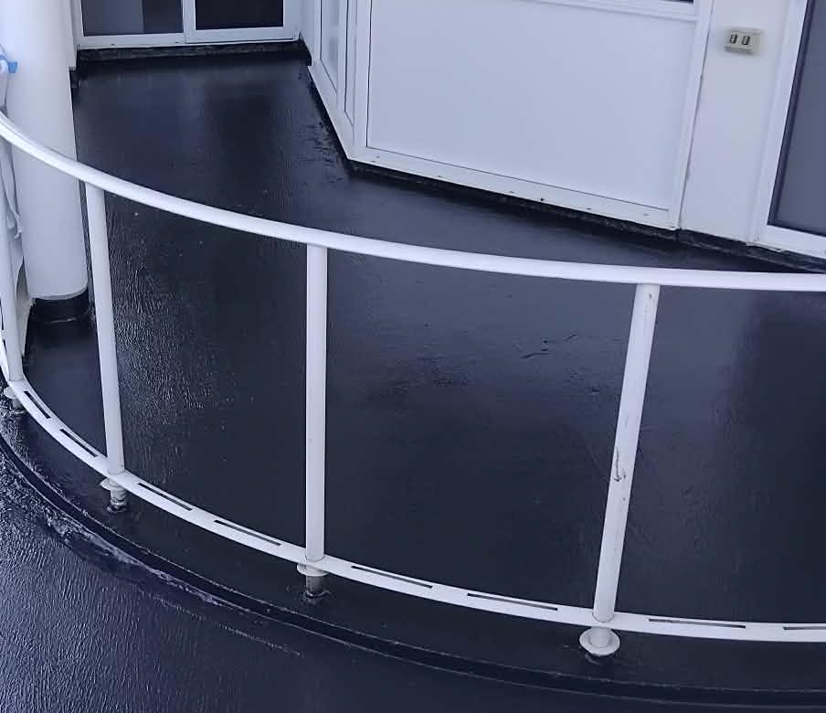 Flat roof deck waterproofing