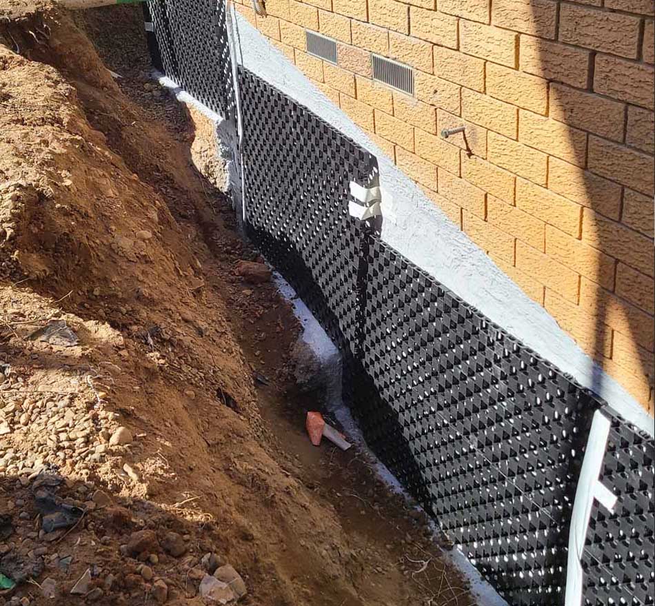 Brick wall membrane waterproofing Brick wall membrane waterproofing